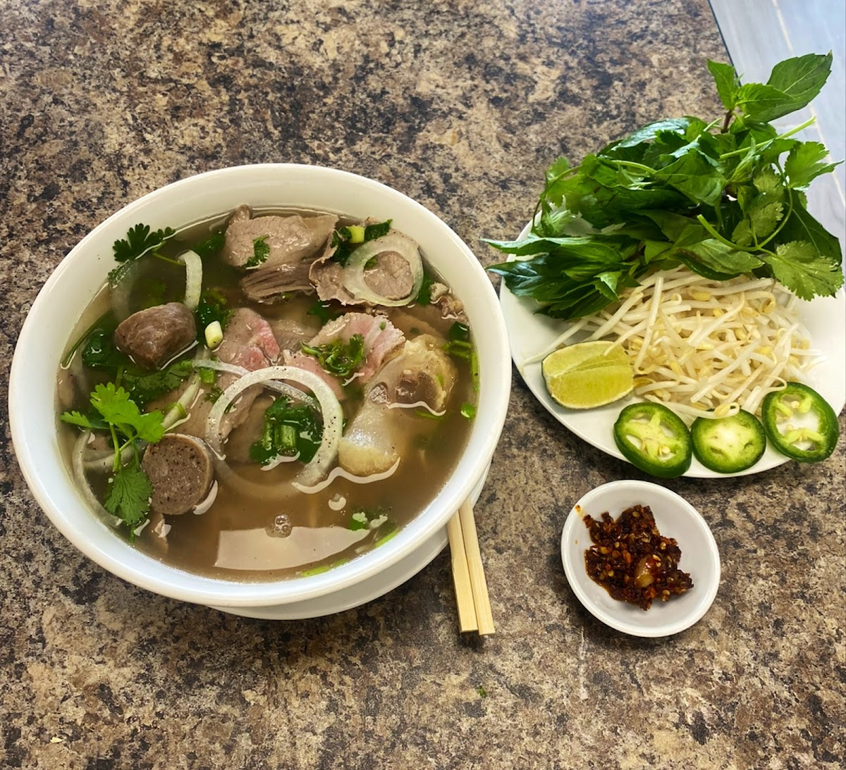 Banner Yumi Pho & Bakery 03